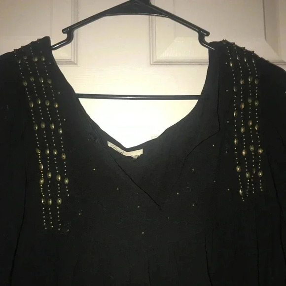 Beautiful Beaded Blouse - Picture 3 of 5